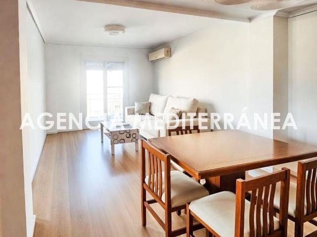 Piso en venta en Valencia, Mont Olivet. PISO A LA VENTA EN MONTOLIVET. Pisos.