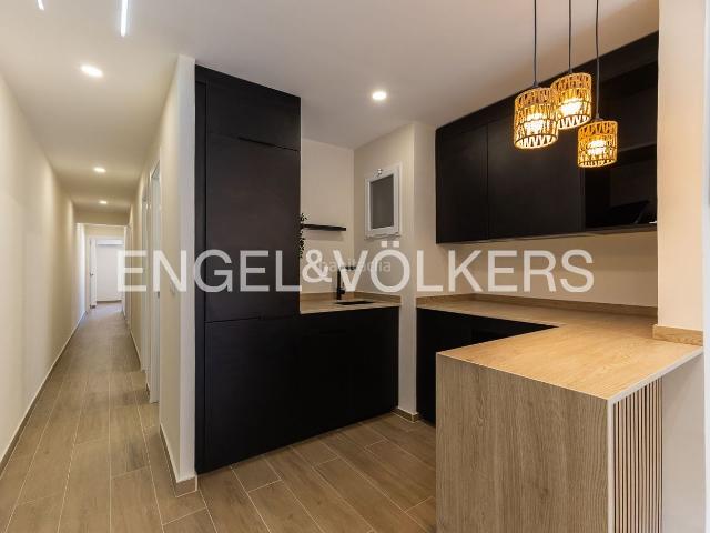 Piso en venta en Valencia, Mont Olivet. Vivienda con Reforma a estrenar en Monteolivete. Pisos.
