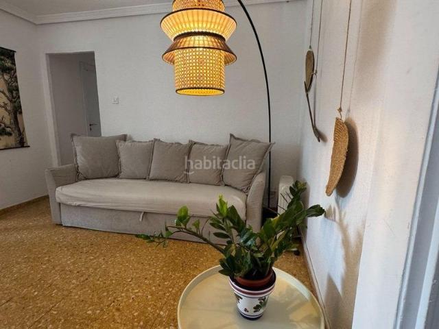 Piso en venta en Valencia, Na Rovella Hermanos Maristas. Luminoso piso de 95 m2 con 3 dormitorios junto al Roig Arena. Pisos.