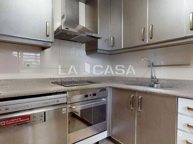 Piso en venta en Valencia, Na Rovella Hermanos Maristas. Piso completamente reformado, exterior con ascensor. Pisos.