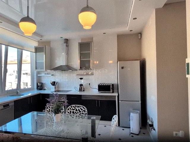 Piso en venta en Valencia, Nou Benicalap. Bonita vivienda reformada en zona Juan XXIII ¡Tu Nuevo Hogar te Espera! Descubre esta magnífica vivienda ubicada en la c. Pisos.