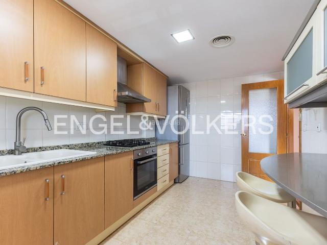 Piso en venta en Valencia, Nou Campanar. Tu nuevo hogar en Nou Campanar espacio, luz y calidad de vida. Pisos.