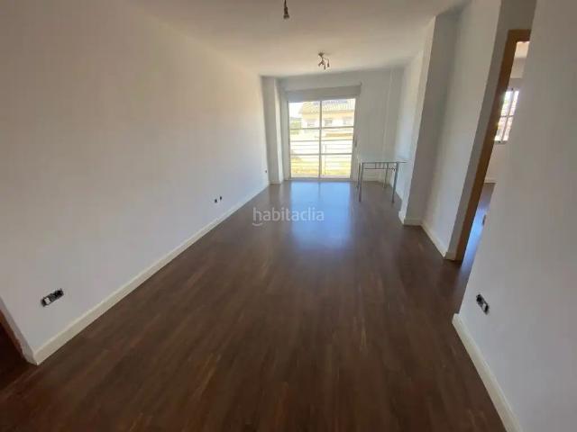 Piso en venta en Valencia, Nou Moles. Oportunidad en el Corazón de la Ciudad Luminosidad y Espacio para Tu Nuevo Hogar. Pisos.
