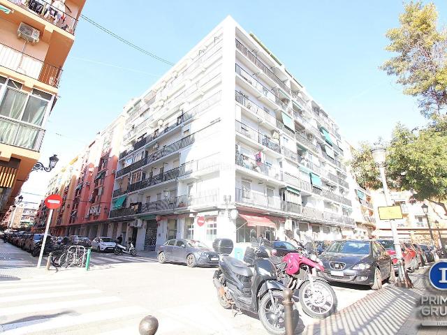 Piso en venta en Valencia, Nou Moles. PISO CON ASCENSOR JUNTO AV. PEREZ GALDOS. Pisos.