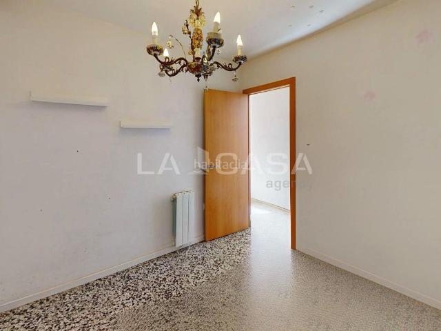 Piso en venta en Valencia, Aiora. Piso de 117 m con 4 dormitorios y terraza en Port, València. Pisos.