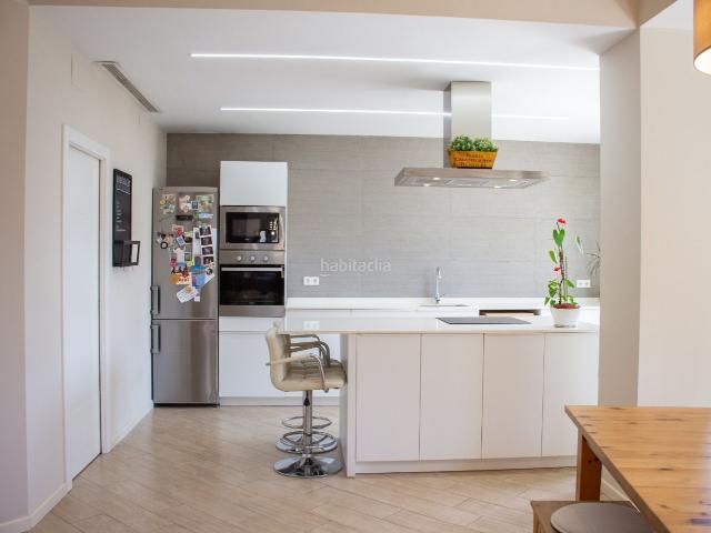 Piso en venta en Valencia, Arrancapins. Piso reformado y luminoso junto a Plaza de España. Pisos.
