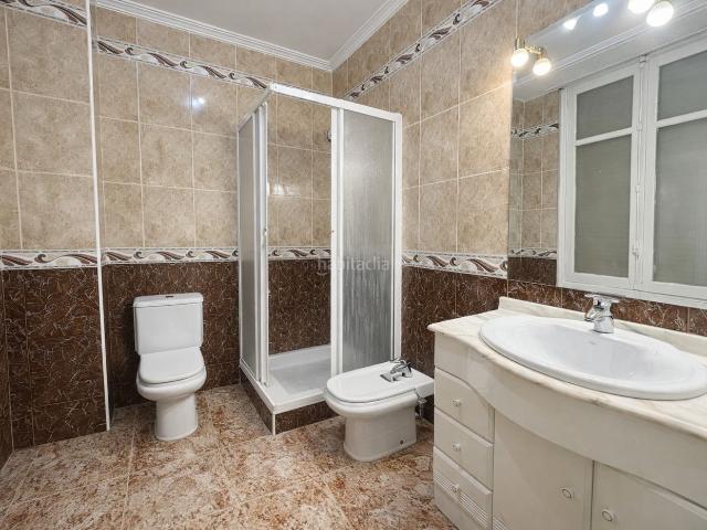 Piso en venta en Valencia, Arrancapins. Próxima a Plaza España. Pisos.