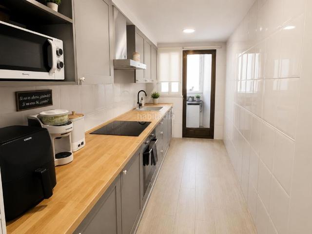 Piso en venta en Valencia, Barrio Benicalap. A 5 min de Cortes Valencianas. Pisos.