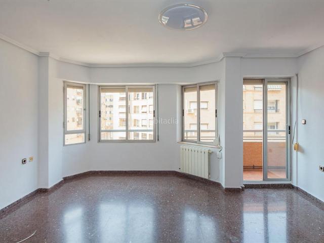 Piso en venta en Valencia, Barrio Benicalap. Solvia Inmobiliaria Piso Valencia. Pisos.