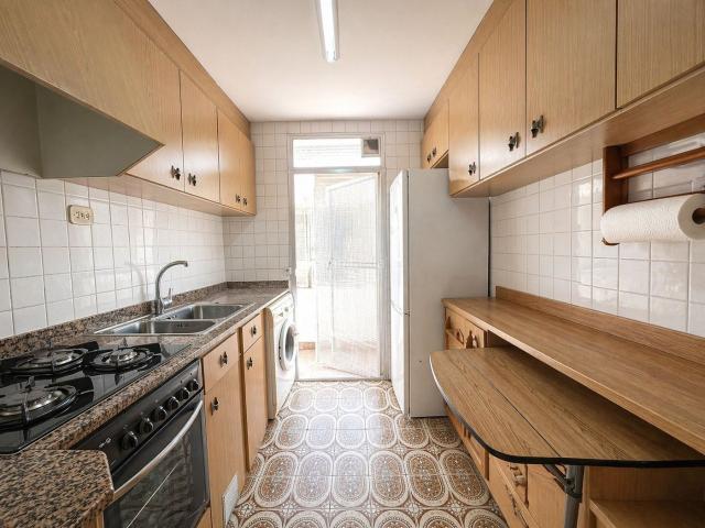 Piso en venta en Valencia, Barrio Benicalap. Piso en venta calle Picayo 15, Valencia. Pisos.