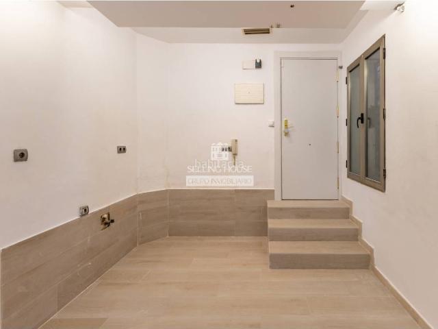 Piso en venta en Valencia, Barrio Benicalap. Venta de piso reformado en Benicalap, València Capital. Pisos.