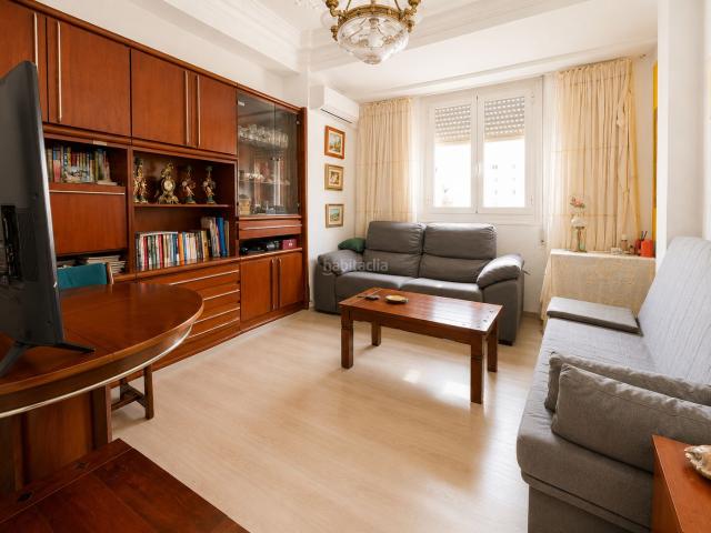 Piso en venta en Valencia, Barrio de Patraix. Magnifica vivienda en el corazón de patraix. Pisos.