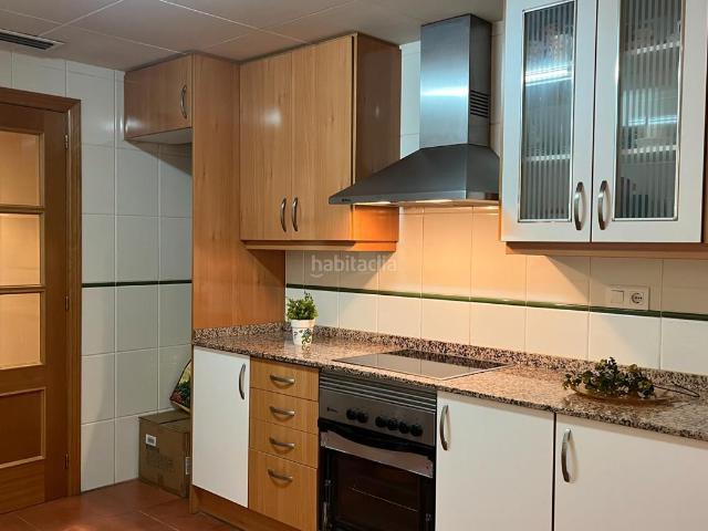 Piso en venta en Valencia, Benimàmet. 210.000 PISO SEMI NUEVO EN LA ESTACION DE METRO DE CAROLINAS. Pisos.