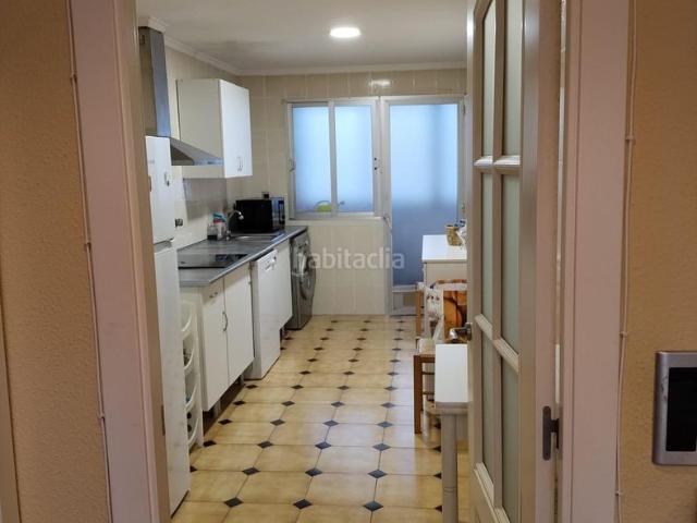 Piso en venta en Valencia, Benimàmet. PISO MUY AMPLIO CON GARAJE A LA VENTA EN BENIMAMET. Pisos.