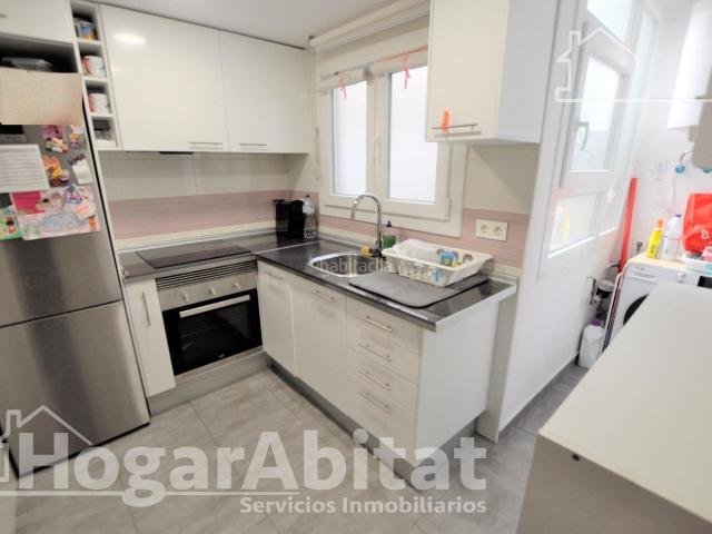 Piso en venta en Valencia, Benimàmet. REFORMADO CON BALCÓN CERCA DEL METRO. Pisos.