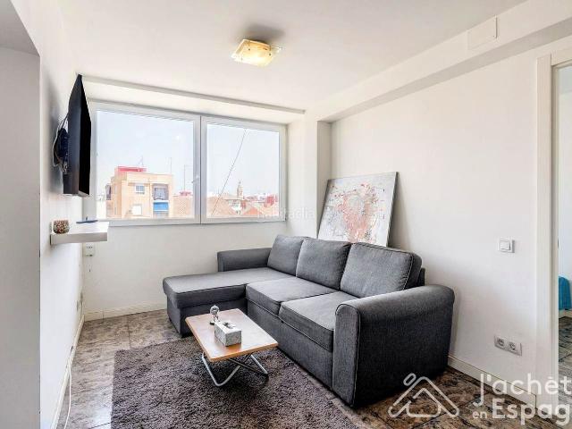 Piso en venta en Valencia, Beteró. Playa, Universidades y excelente ubicación. Pisos.