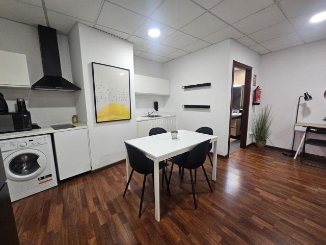 Piso en venta en Valencia, Camí de Vera. NMOCITY EXPERTOS INMOBILIARIOS PRESENTA GRAN OPORTUNIDAD EN AVENIDA DE VALLADOLID USO TERCIARIO VIVIENDA DE USO TERCIARIO PARA I. Pisos.