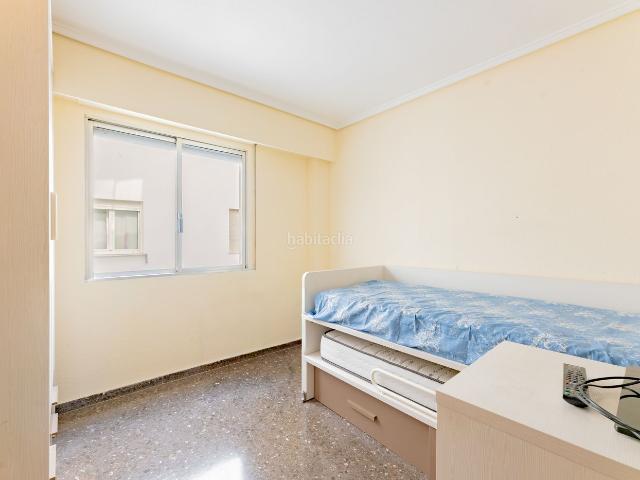 Piso en venta en Valencia, Camí Fondo. Pisos.