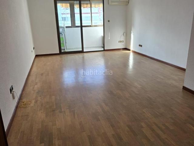 Piso en venta en Valencia, Camí Fondo. ValenciaPiso. Pisos.