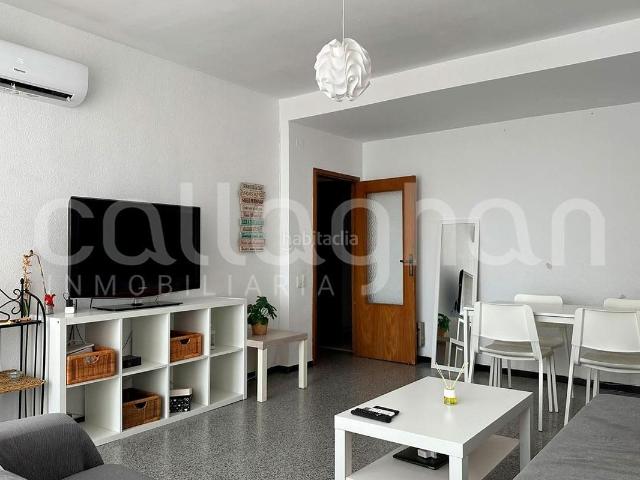 Piso en venta en Valencia, Ciutat Universitaria. AMPLIA VIVIENDA DE 4 DORMITORIOS JUNTO A LAS UNIVERSIDADES DE VALENCIA. Pisos.