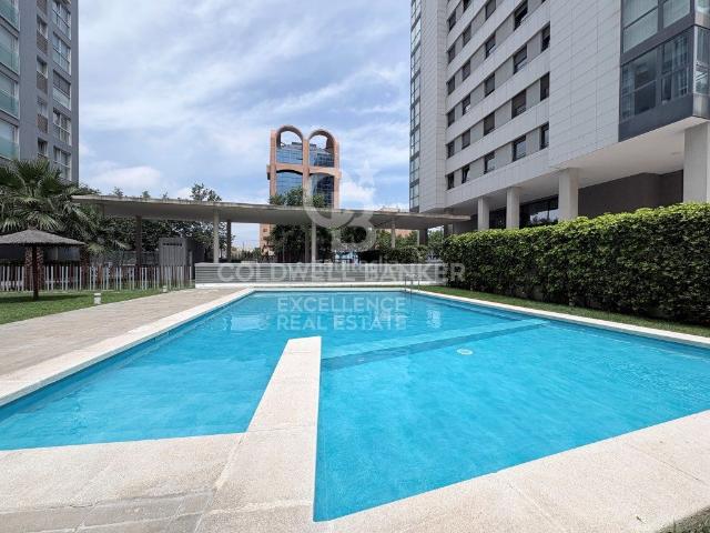 Piso en venta en Valencia, Ciutat de les Ciències i de les Arts Justicia. Exclusivo piso de 122 m con amplia terraza, garaje y trastero en residencial privado junto a la Ciudad de las Artes y las.