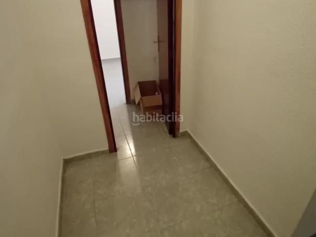 Piso en venta en Valencia, Ciutat Jardí. Piso de 108 m con 4 dormitorios y ascensor en Blasco Ibáñez. Pisos.