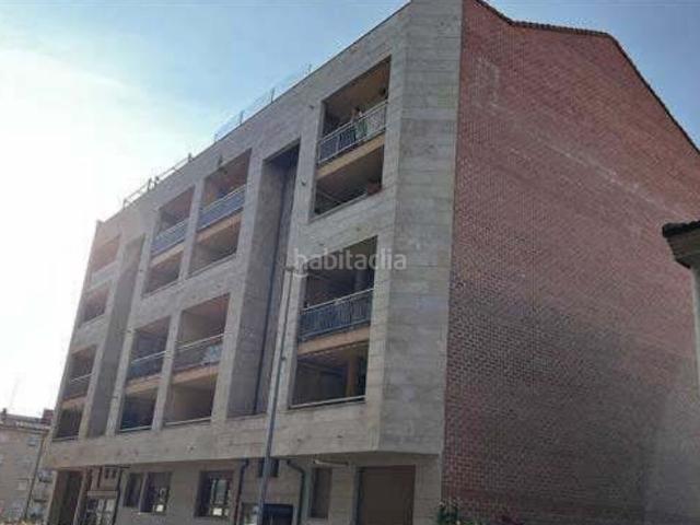 Piso en venta en Valencia de Don Juan. INMUEBLE ALQUILADO SIN ACCESO AL INTERIOR. Pisos Valencia de Don.