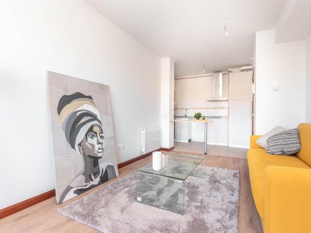 Piso en venta en Valencia de Don Juan. PISO DE 3HABITACIONES BAÑOS GARAJE Y TRASTERO. Pisos Valencia de Don.
