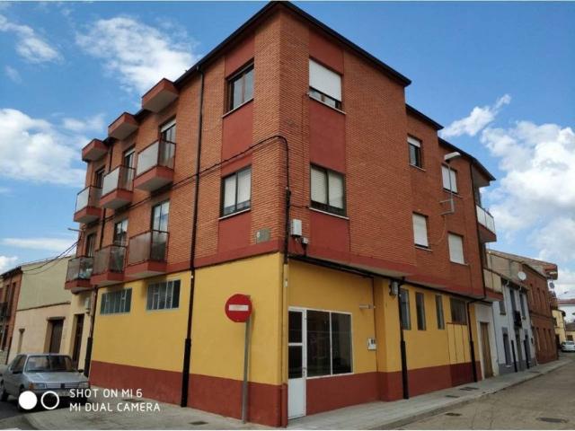 Piso en Venta en Valencia de Don Juan