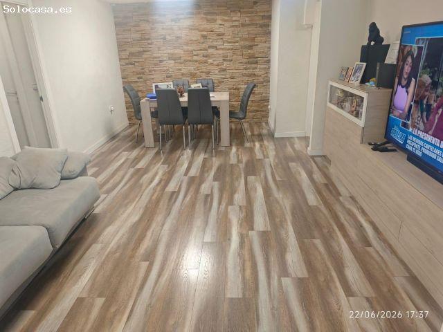 Piso en Venta en Valencia de las Torres, Valencia