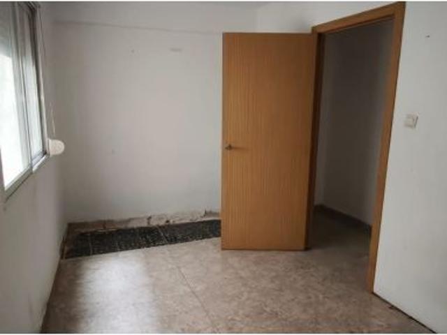 Piso en Venta en Valencia de las Torres, Valencia