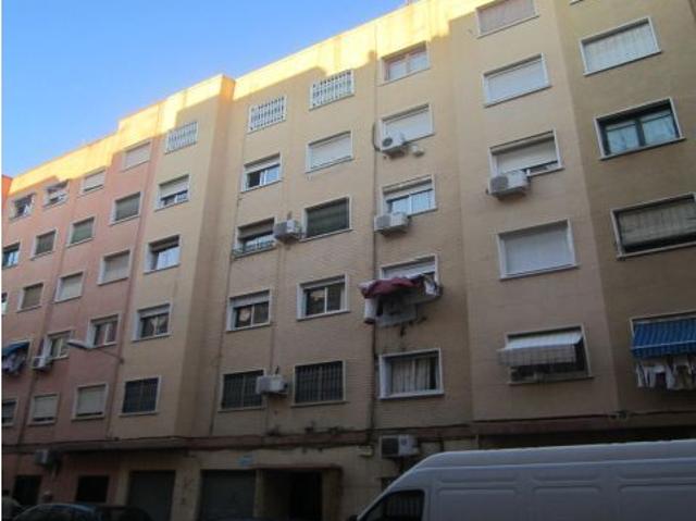 Piso en Venta en Valencia de las Torres, Valencia