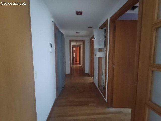 Piso en Venta en Valencia de las Torres, Valencia