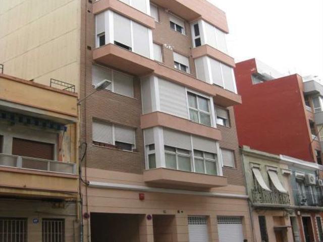 Piso en Venta en Valencia de las Torres, Valencia
