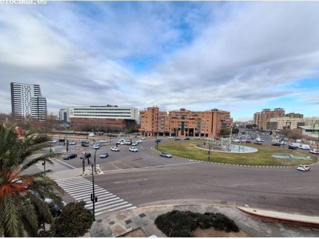 Piso en Venta en Valencia de las Torres, Valencia