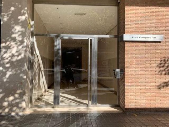 Piso en Venta en Valencia de las Torres, Valencia