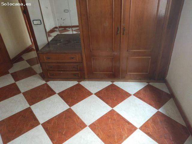 Piso en Venta en Valencia de las Torres, Valencia