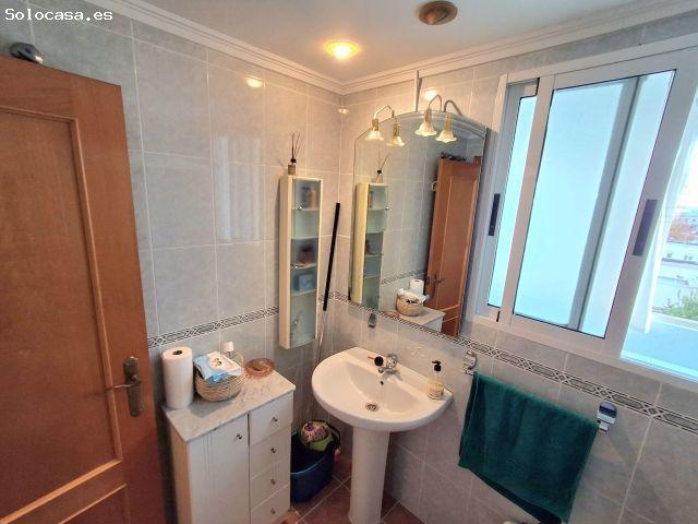 Piso en Venta en Valencia de las Torres, Valencia
