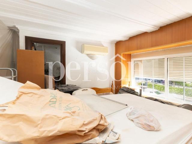 Piso en venta en Valencia, El Botànic. Piso para reforma integral en Gran Vía Fernando el Católico. Pisos.