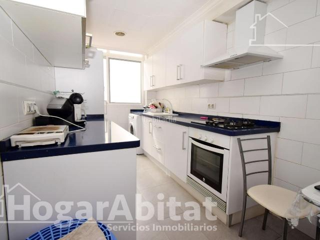 Piso en venta en Valencia, El Cabanyal El Canyamelar. CERCA DE LA PLAYA! EXTERIOR CON ASCENSOR Y TRASTERO. Pisos.