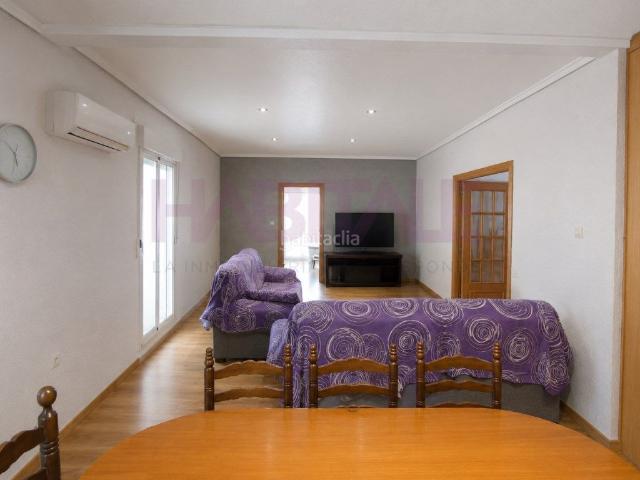 Piso en venta en Valencia, El Cabanyal El Canyamelar. Si quieres vivir a un minuto de la Playa. Pisos.