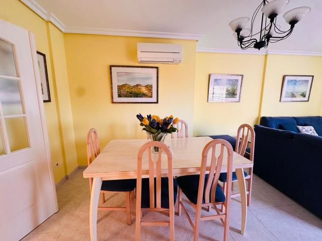 Piso en venta en Valencia, El Perellonet. APARTAMENTO EN VENTA EN URBANIZACIÓN PLAYAS DE CIVISA. Pisos.