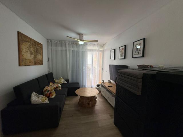 Piso en venta en Valencia, El Perellonet. Pisos.