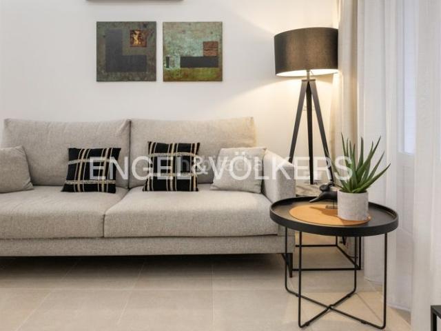 Piso en venta en Valencia, El Pilar. Vivienda reformada en Ciutat Vella. Pisos.