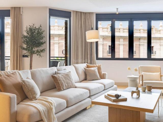 Piso en venta en Valencia, El Pla del Remei. EXCLUSIVA vivienda de lujo en el corazón de Valencia diseño contemporáneo, terraza y vistas privilegiadas. Pisos.