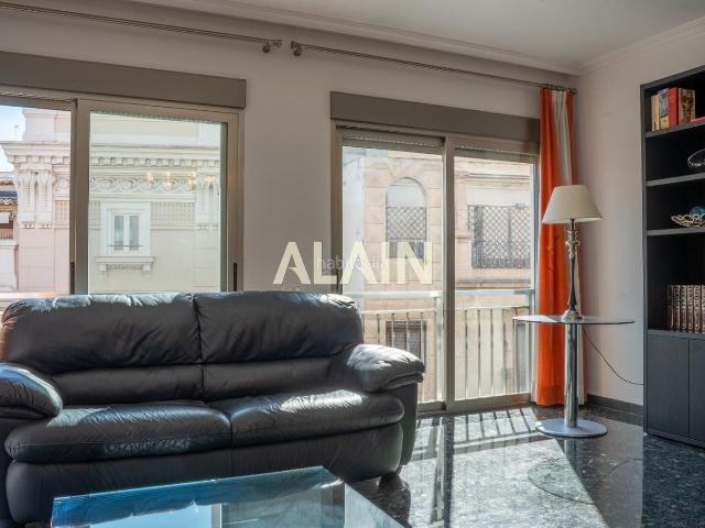 Piso en venta en Valencia, El Pla del Remei. PISO EN EL CENTRO DE VALENCIA. Pisos.