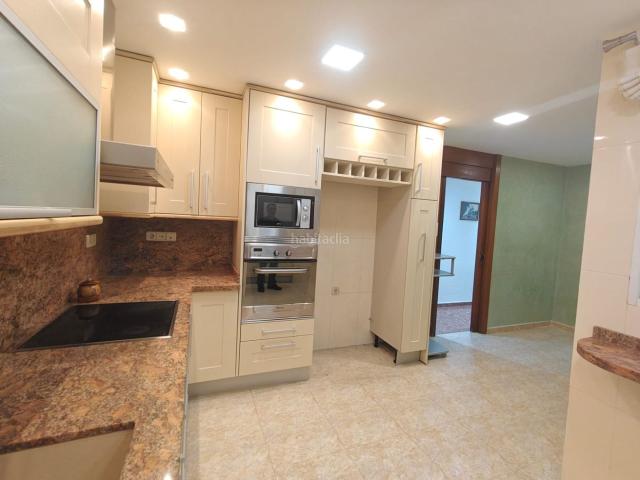 Piso en venta en Valencia, Favara. Piso amplio y luminoso en Patraix de 146m2. Pisos.