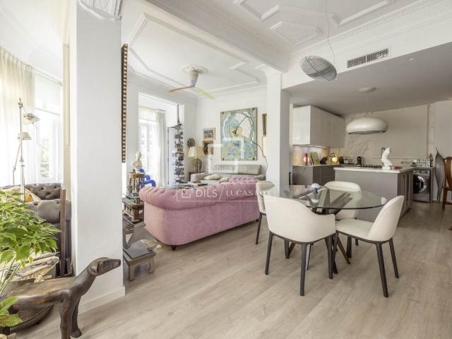 Piso en venta en Valencia, Gran Via. Elegancia contemporánea, luz natural y una impecable reforma integral en una de las ubicaciones más exclusivas de Valencia. Pisos.