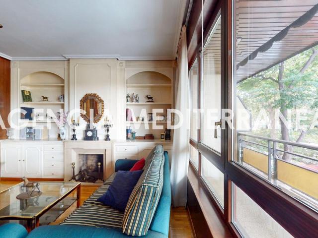 Piso en venta en Valencia, Gran Via. Piso en venta en Valencia, Zona Gran Vía. Pisos.