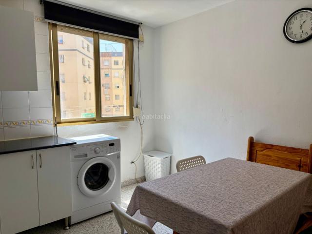 Piso en venta en Valencia, L´Amistat. OPORTUNIDAD DE INVERSIÓN. Pisos.